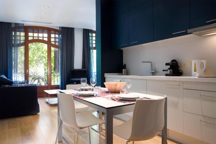 Las Ramblas Suites Barcelona Værelse billede