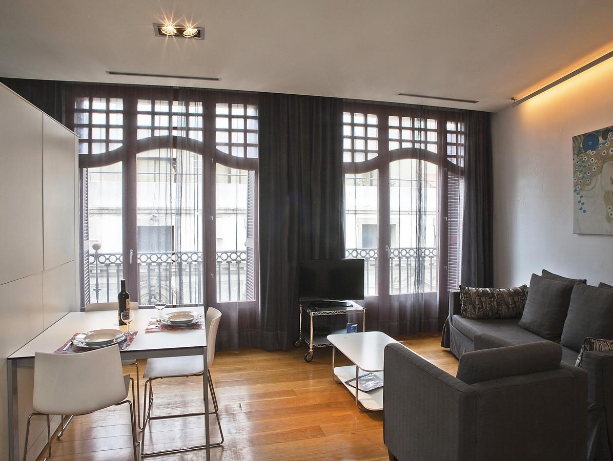 Las Ramblas Suites Barcelona Værelse billede
